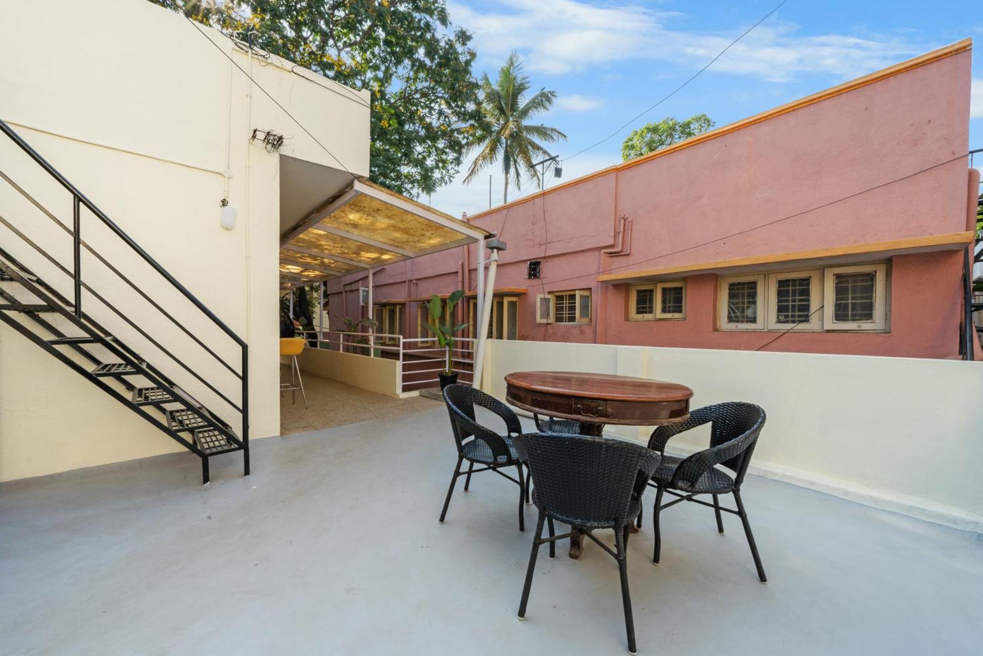 House Of 2 Tress Penthouse Villa Bangalore Buitenkant foto
